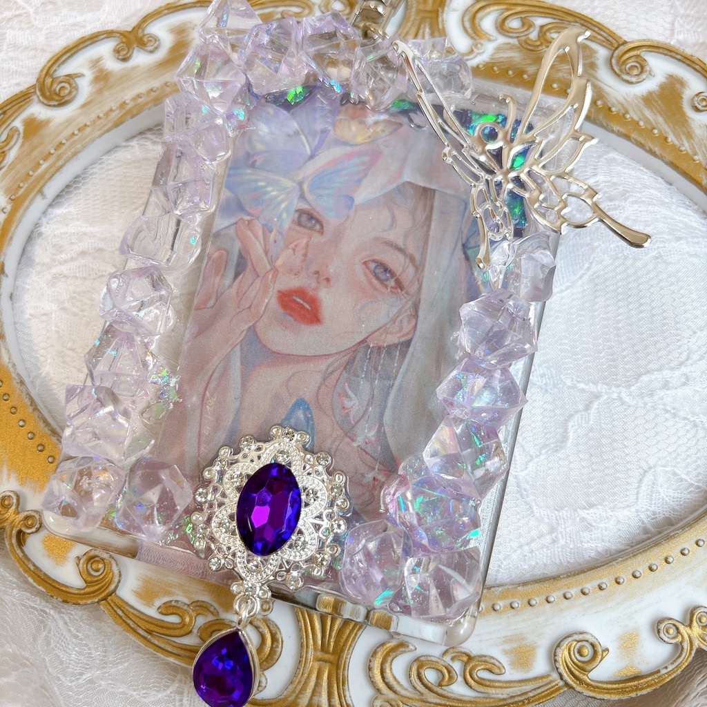 送料込み♡ 硬質トレカケース トレカケースデコ キラキラ キーホルダー ゴシック 透明感 紫 ハロウィン