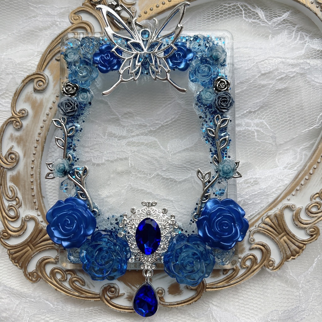 送料込み♡ 硬質トレカケース トレカケースデコ 青 ゴシック キーホルダー ハロウィン