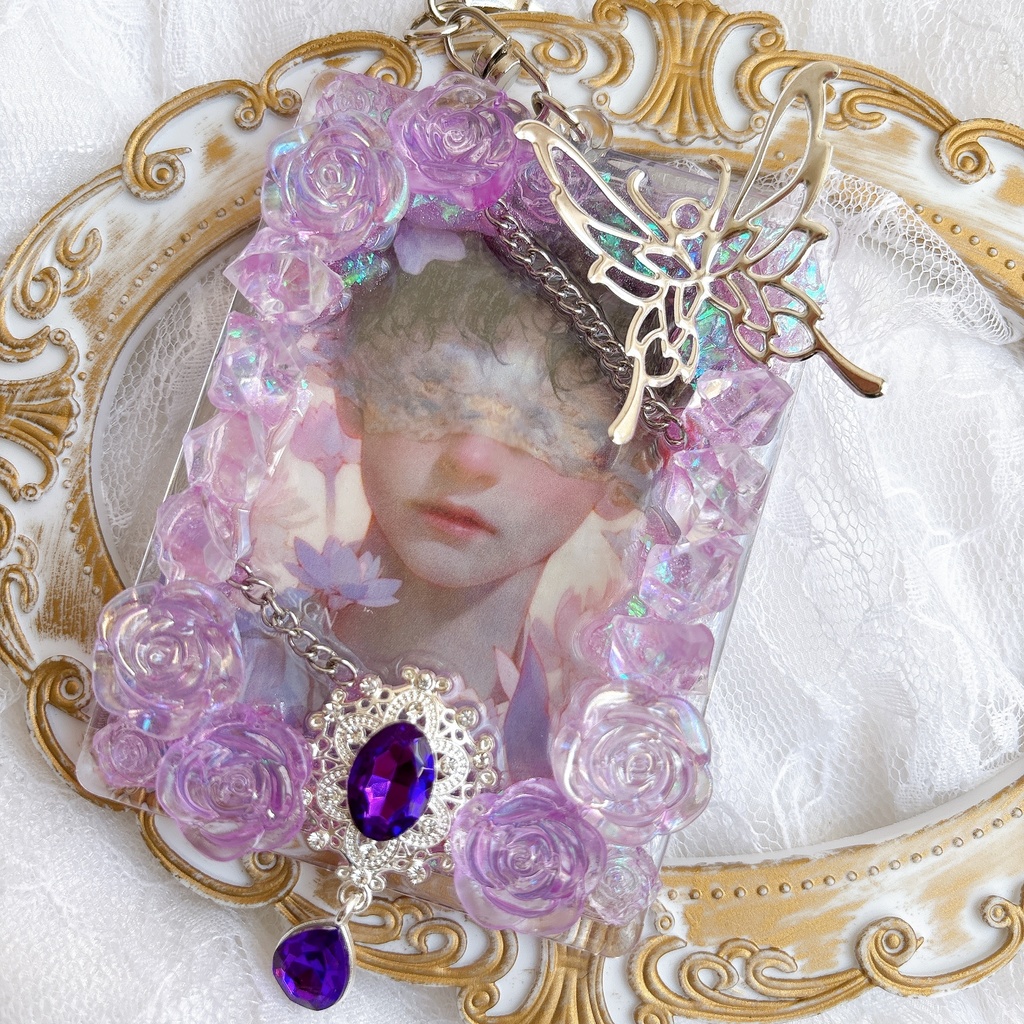 硬質トレカケース   トレカケースデコ  紫  ゴシック  可愛い  キラキラ  キーホルダー