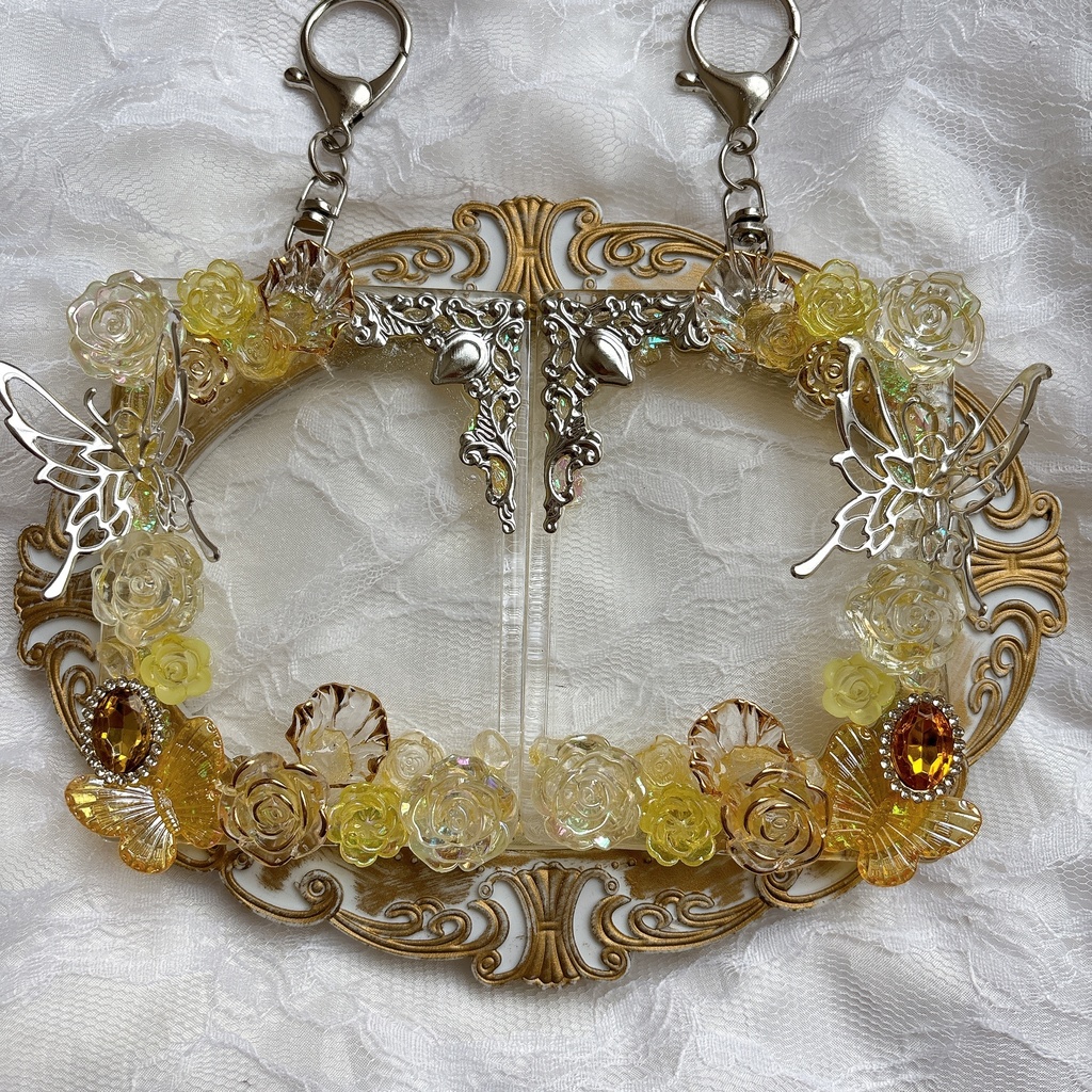 送料込み♡ トレカケース トレカケースデコ キーホルダー 可愛い ゴシック 黄色