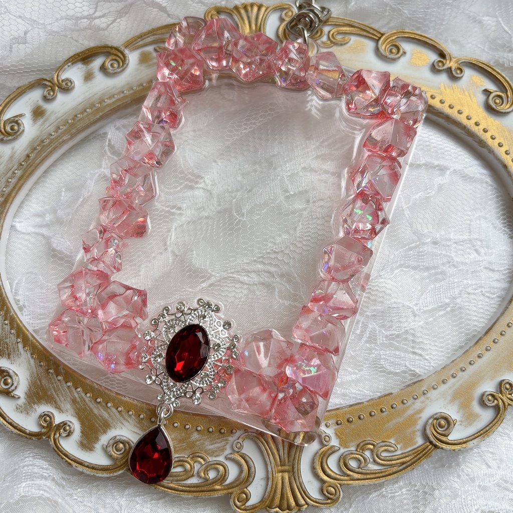 送料込み♡ 硬質トレカケース トレカケースデコ 可愛い ゴシック 赤 ピンク