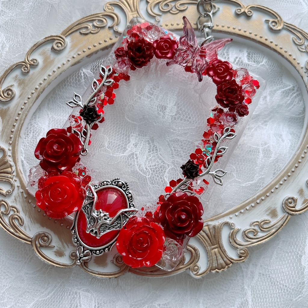 トレカケースデコ 硬質トレカケースデコ 赤 ゴシック 薔薇 キラキラ