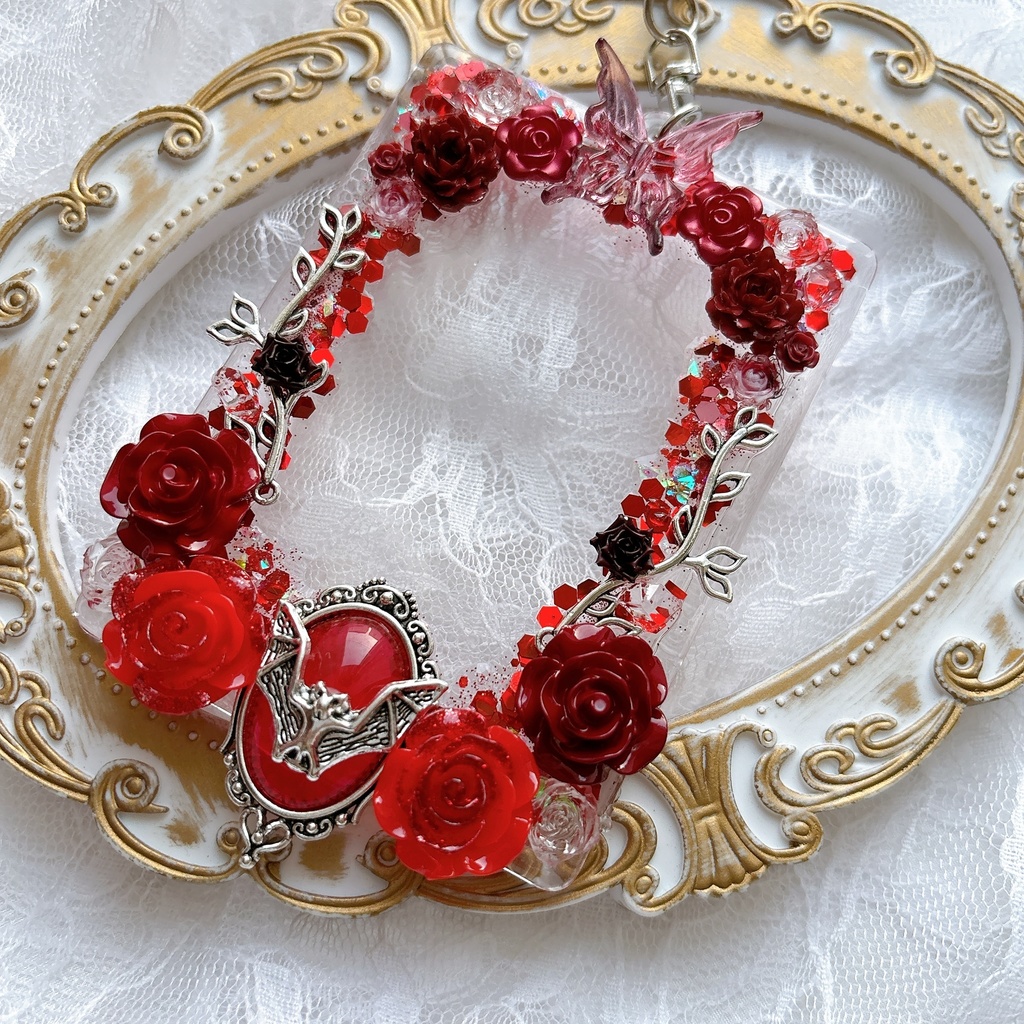 トレカケースデコ 硬質トレカケースデコ 赤 ゴシック 薔薇 キラキラ