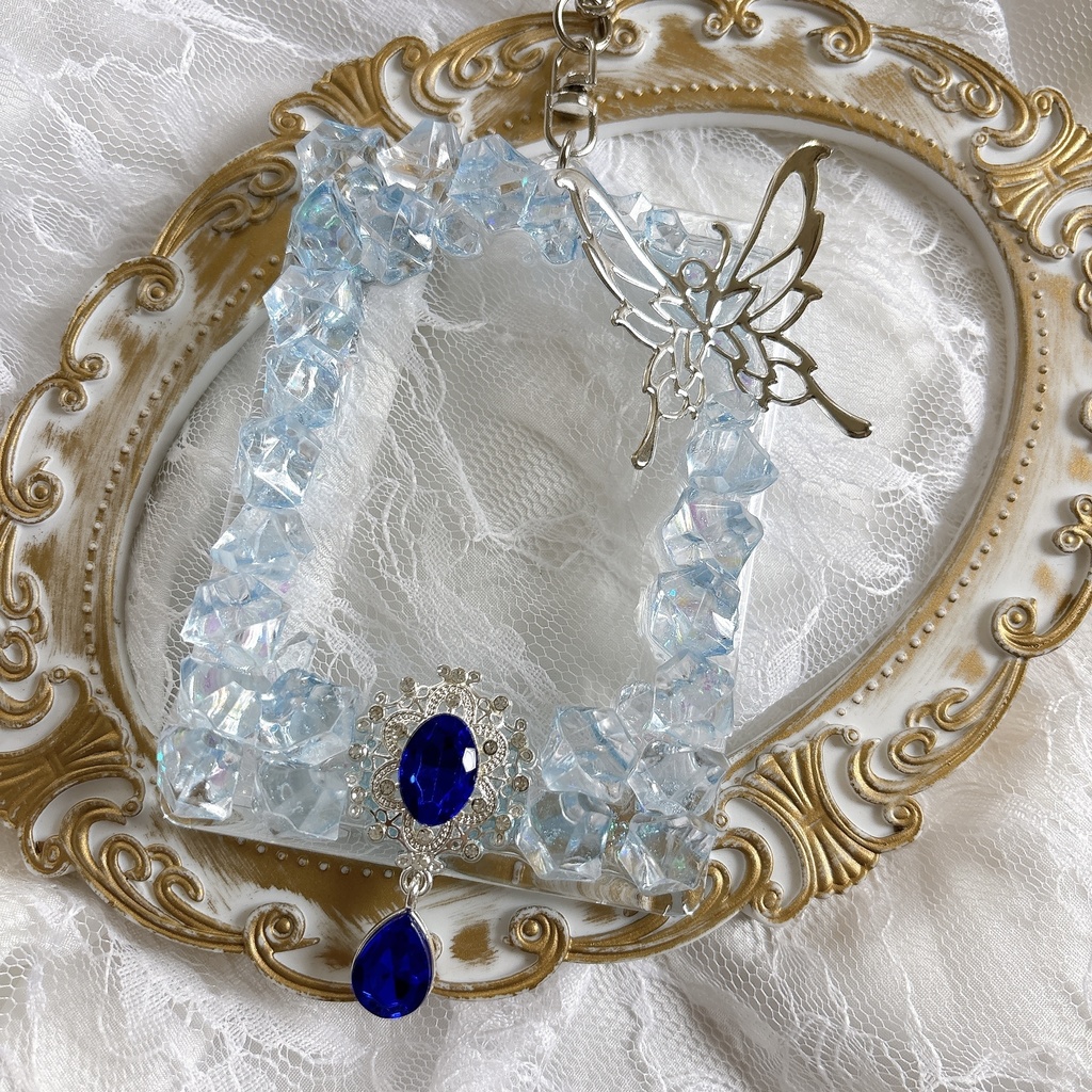 硬質ケース トレカケースデコ 水色 青 キラキラ 透明感 キーホルダー