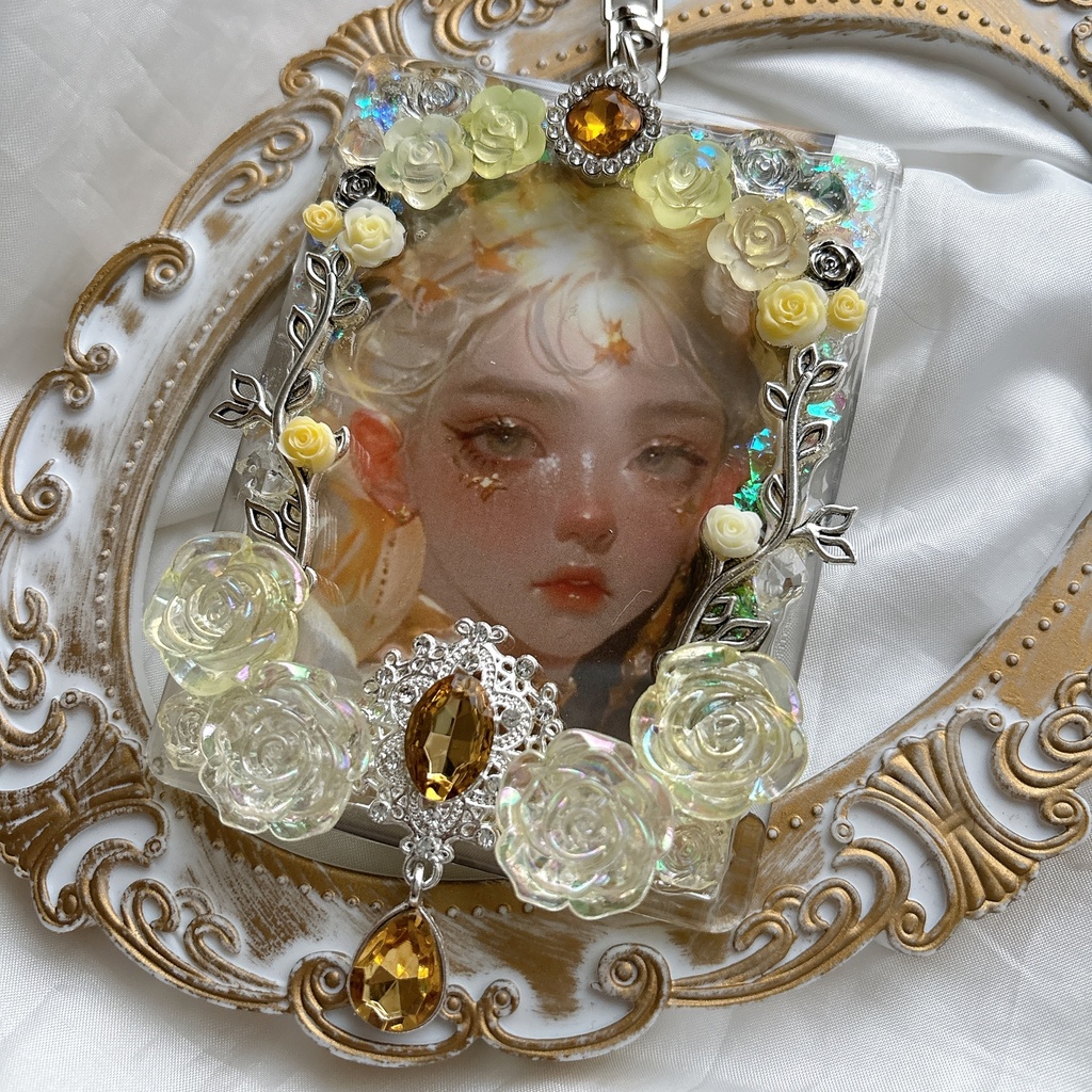 トレカケースデコ 硬質トレカケース キラキラ 透明感 キーホルダー