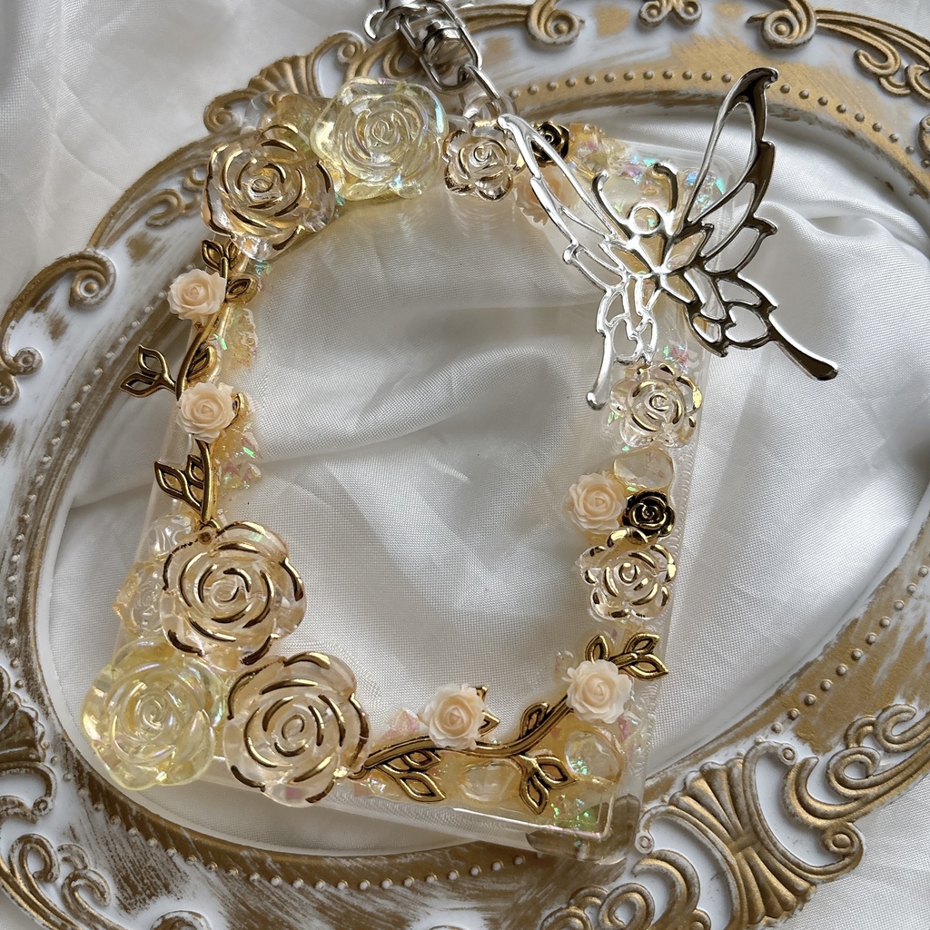 硬質ケース トレカケースデコ キーホルダー 黄 薔薇 ゴシック ゴールド