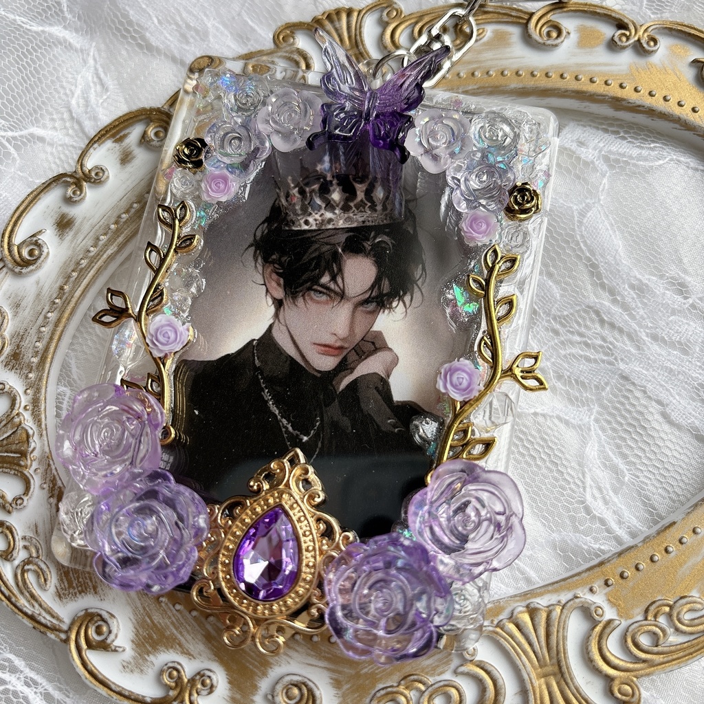 トレカケースデコ 硬質ケース 紫 ゴシック 蝶 キーホルダー