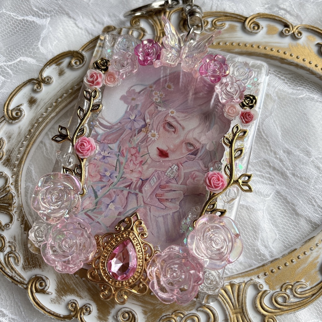 硬質ケース トレカケースデコ ピンク 春 可愛い キーホルダー