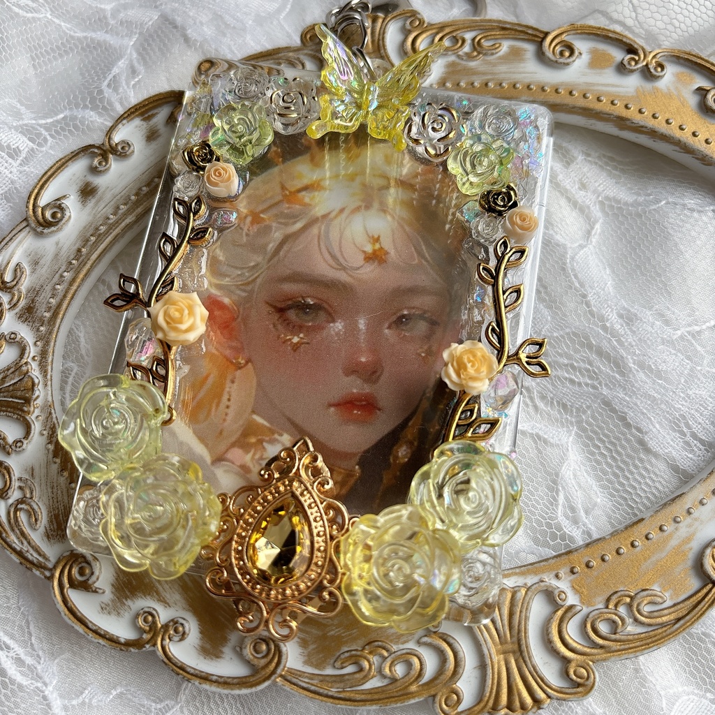 トレカケースデコ 硬質ケース ゴシック 黄色 春 花 キーホルダー