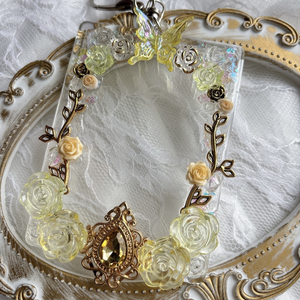 トレカケースデコ 硬質ケース ゴシック 黄色 春 花 キーホルダー