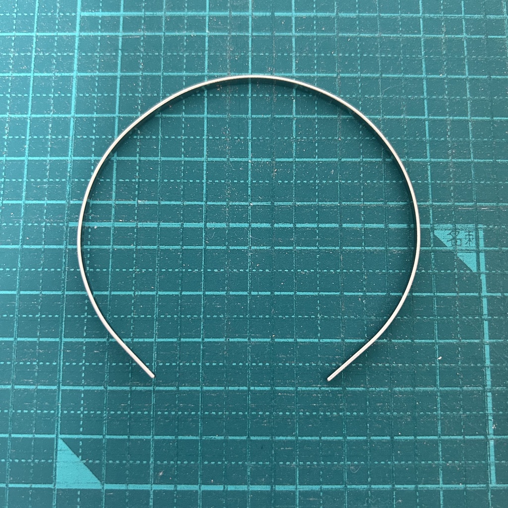 カチューシャ土台