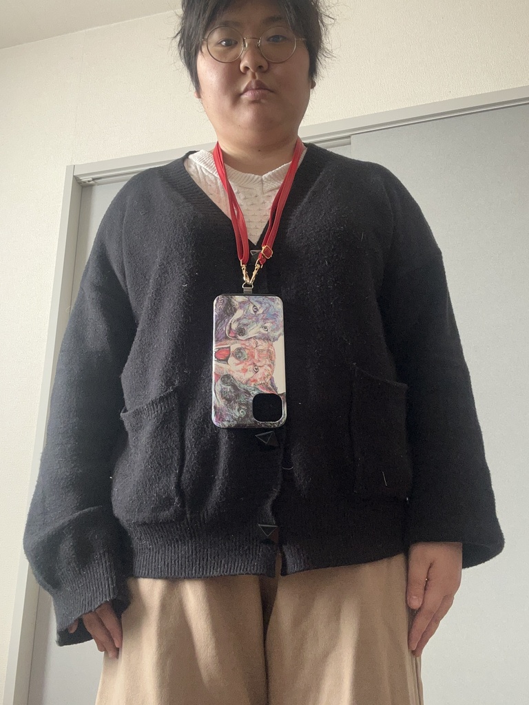 長いスマホストラップ