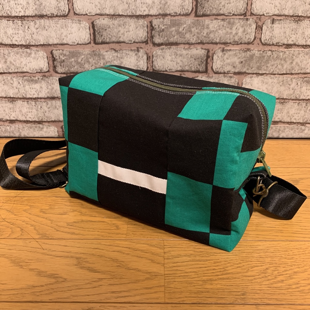 ボックスショルダーバッグ(炭治郎イメージ)