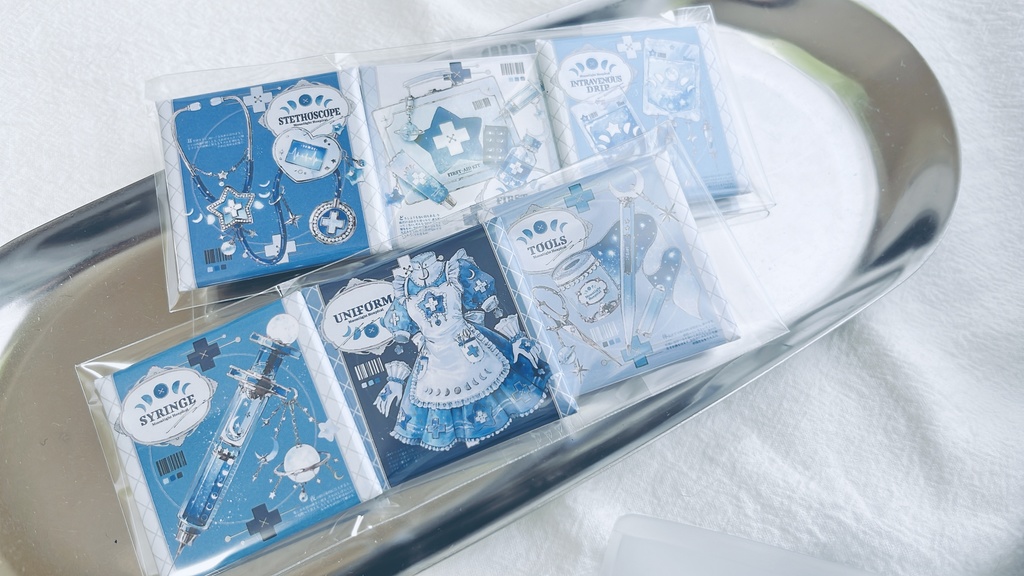 正方形缶バッジ3個セット（全2種）