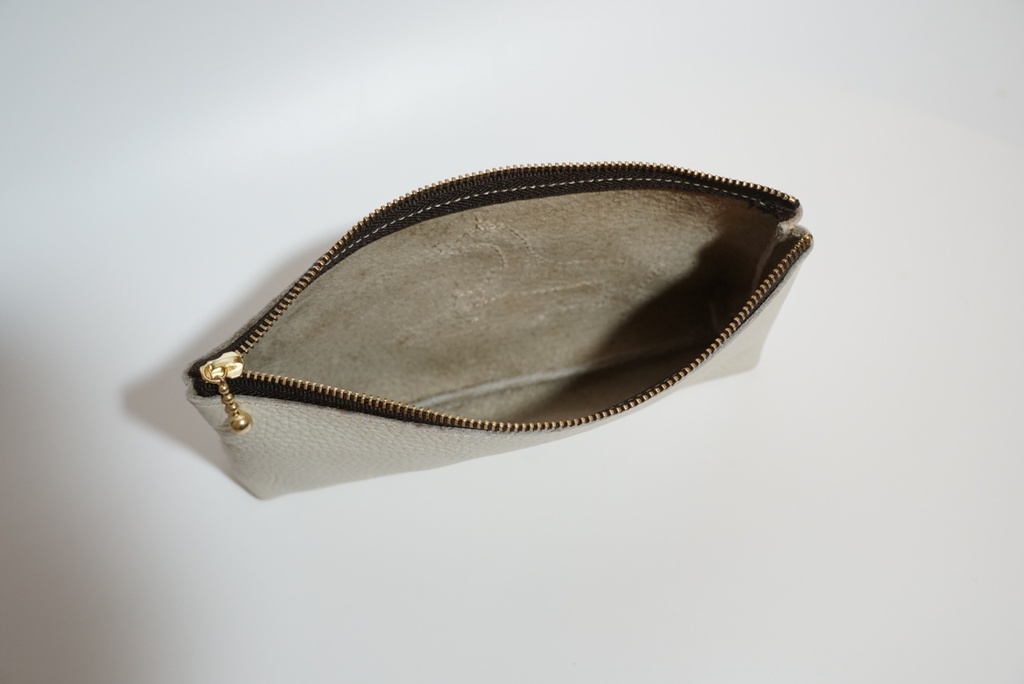 おうまのポーチ