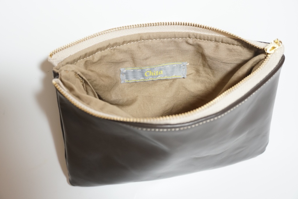 ちたのネームラベル付きポーチ