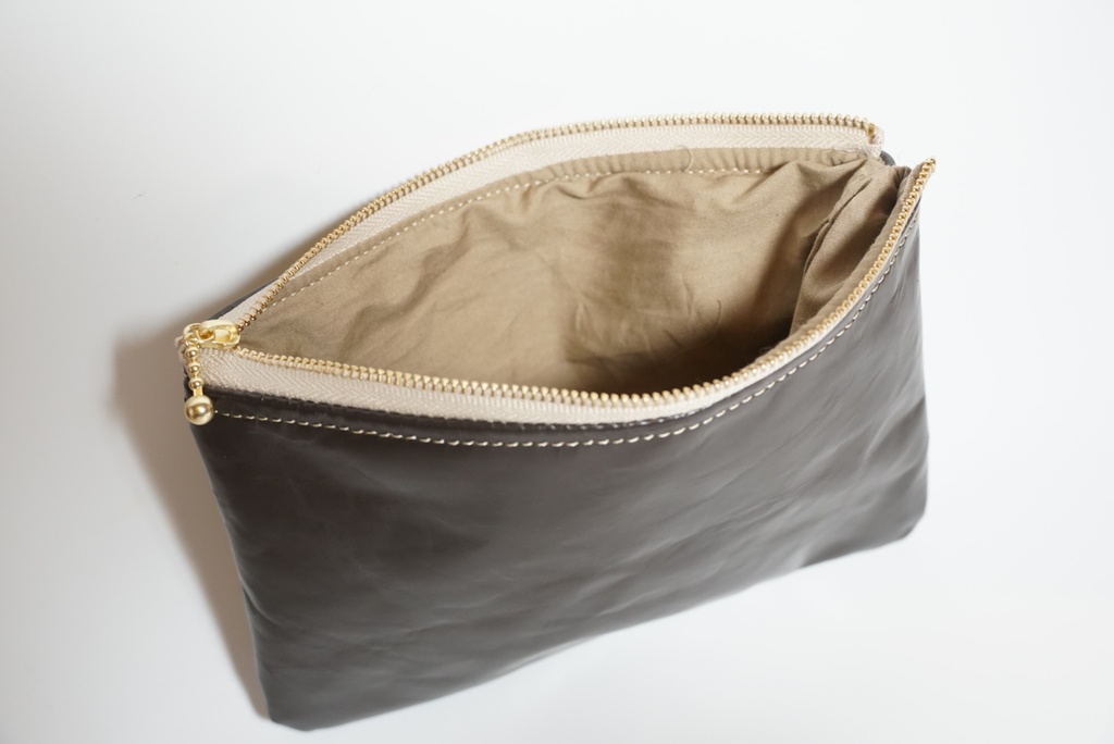 ちたのネームラベル付きポーチ