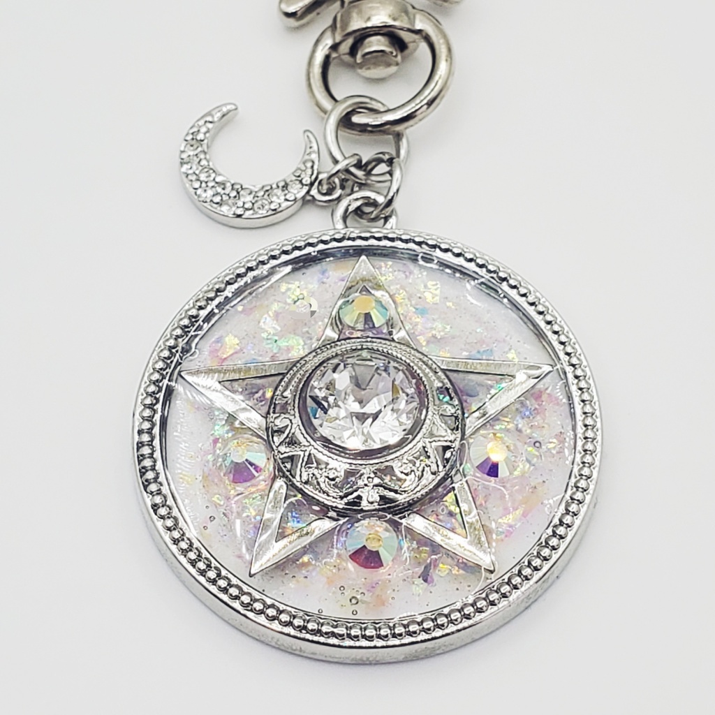 「美少女戦士セーラームーン」クリスタルコンパクト風バッグチャーム:シルバーVer