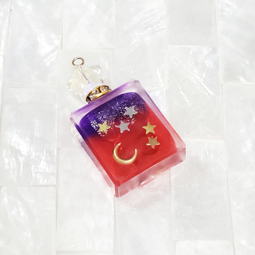 「美少女戦士セーラームーン」星の詰まったパフュームボトル:セーラーマーズVer