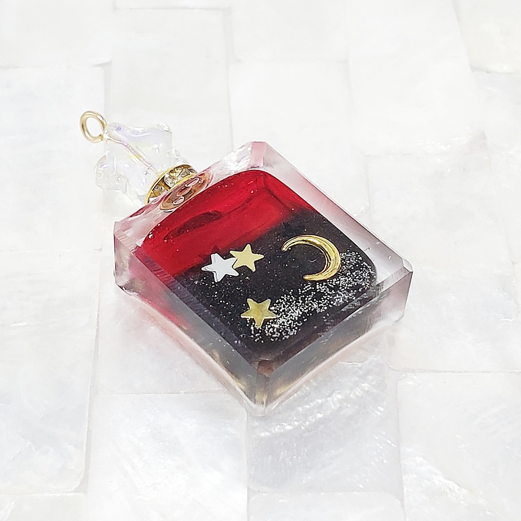 「美少女戦士セーラームーン」星の詰まったパフュームボトル:セーラープルートVer