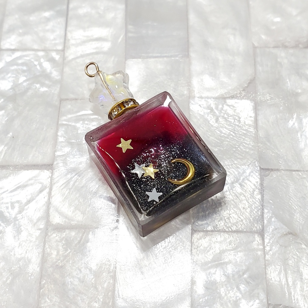 星の詰まったパフュームボトル:セーラープルートVer