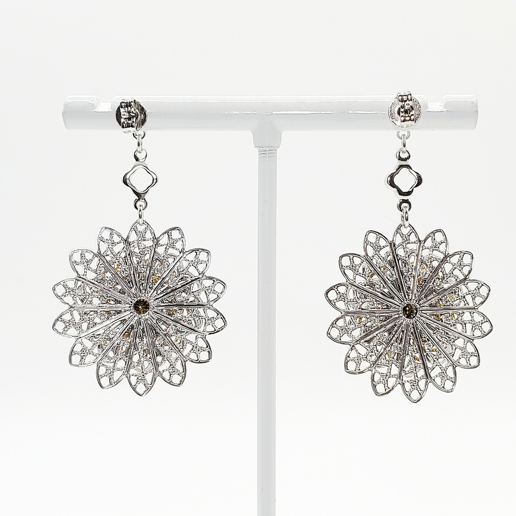 【12月末頒布終了】「美少女戦士セーラームーン」銀水晶の耳飾り