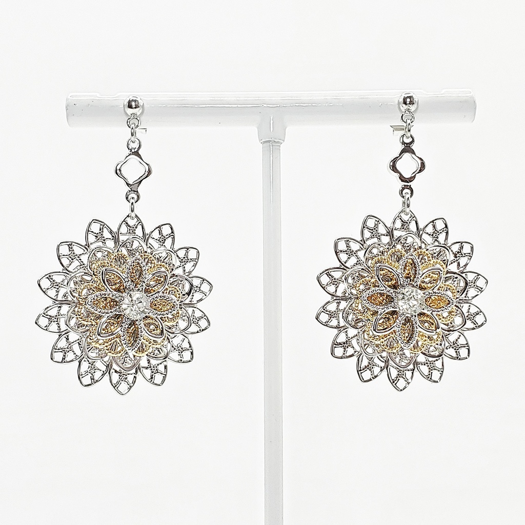 【12月末頒布終了】「美少女戦士セーラームーン」銀水晶の耳飾り