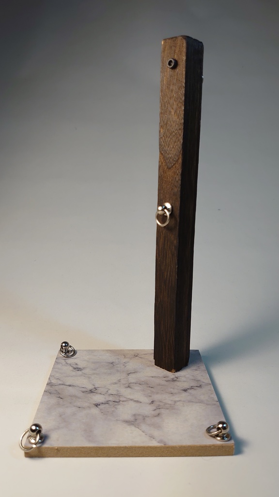 1/12 拘束ヴィネットC(拘束柱・大理石風)