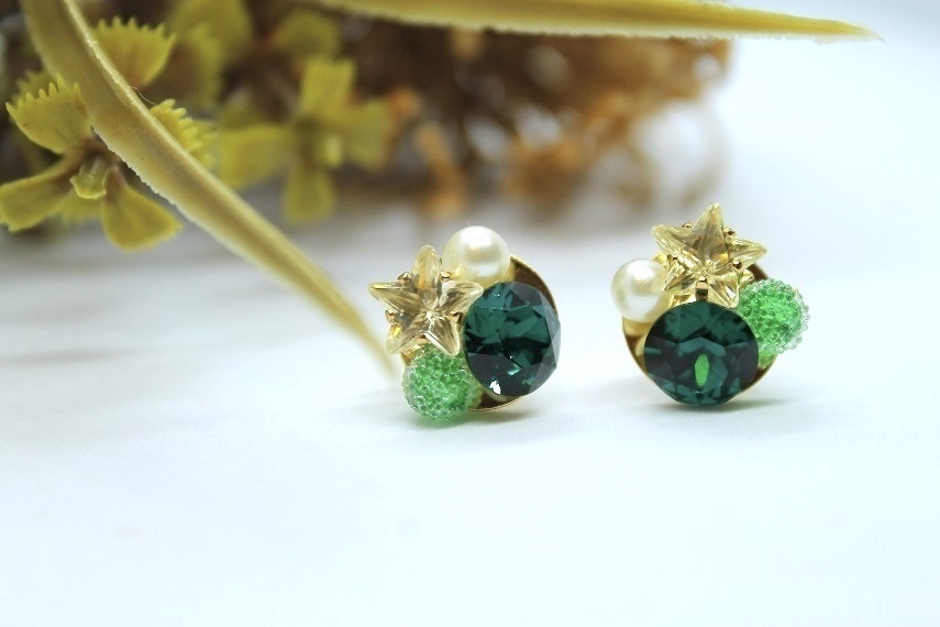 ユニットイメージピアス・FRAME