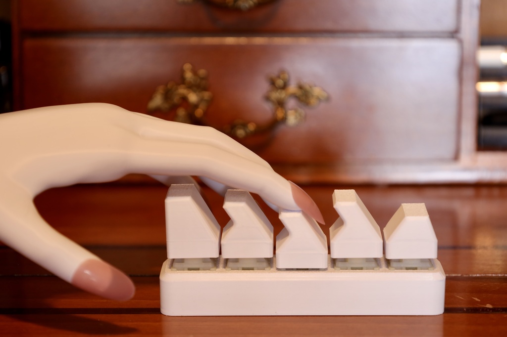 ネイルキーボード 長いネイル用キーボード