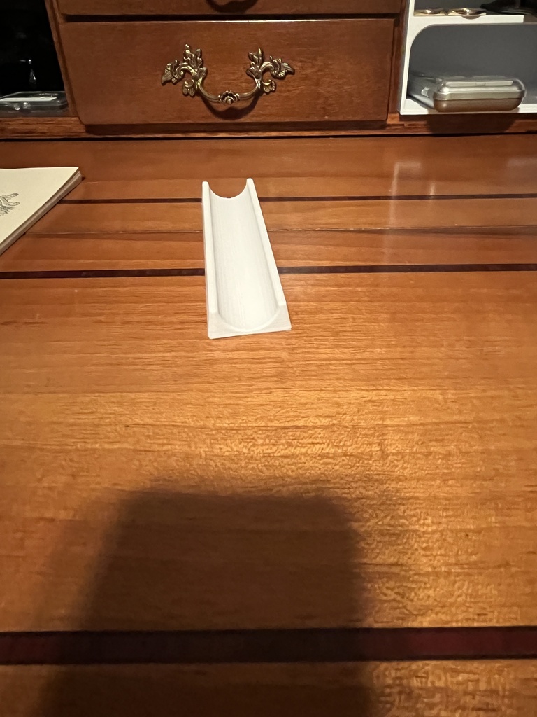 万年筆を落として破壊しないためのペンレスト