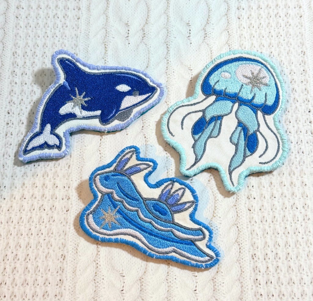 ★Twinkleシリーズ　刺繍ブローチ