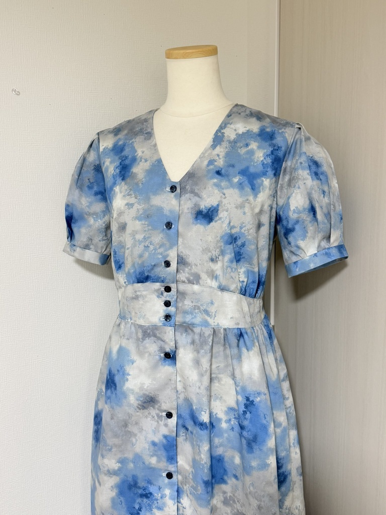 前開きワンピース