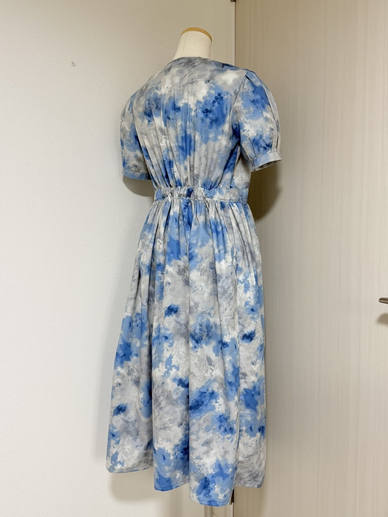 前開きワンピース