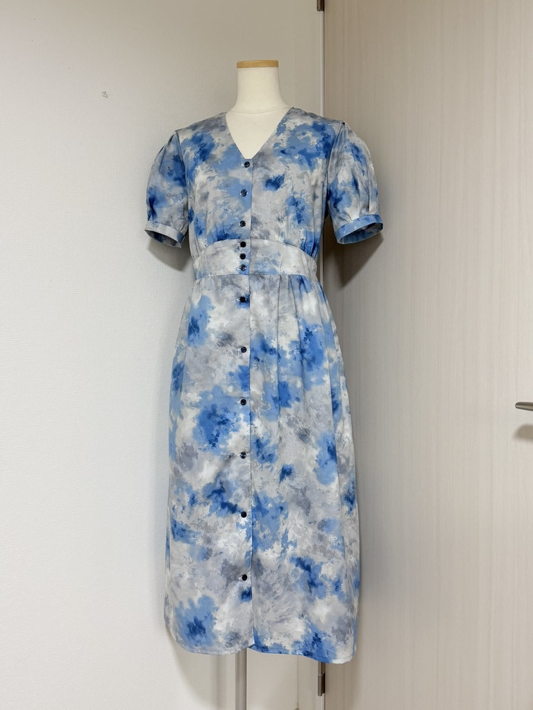 前開きワンピース