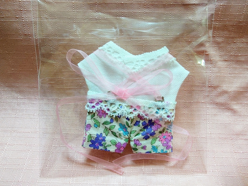 お花柄ズボンとTシャツセット