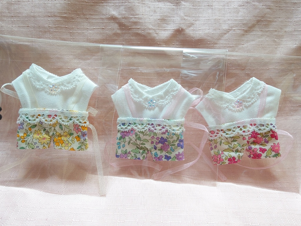 お花柄ズボンとTシャツセット