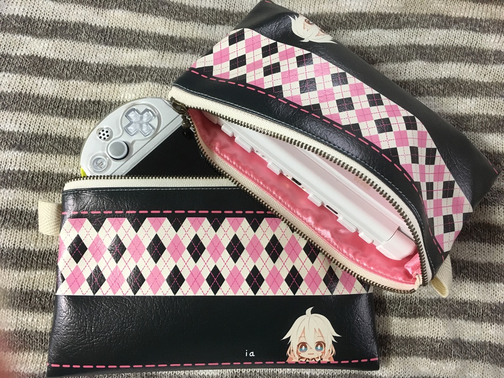 【ボカロ平ポーチ全4種】
