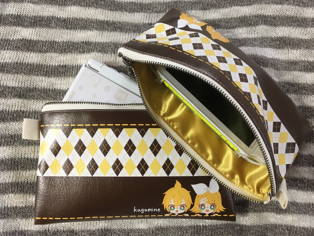 【ボカロ平ポーチ全4種】