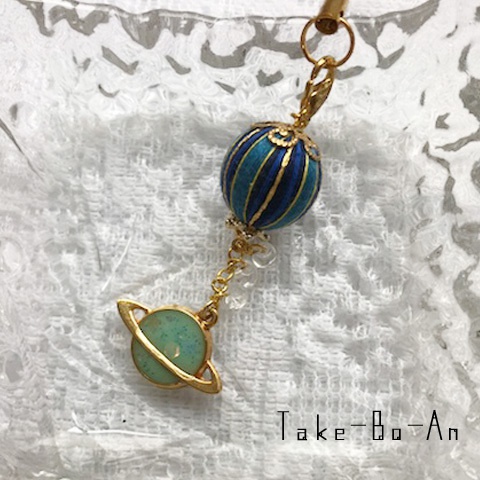 月と土星のストラップ