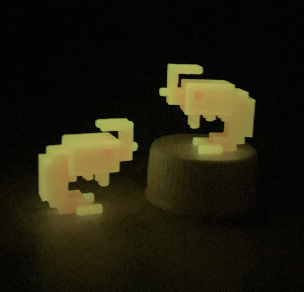 小さな3Dドットのエビさんフィギュア