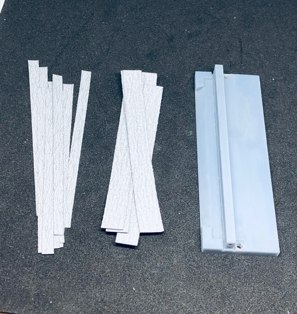 紙ヤスリ切断治具