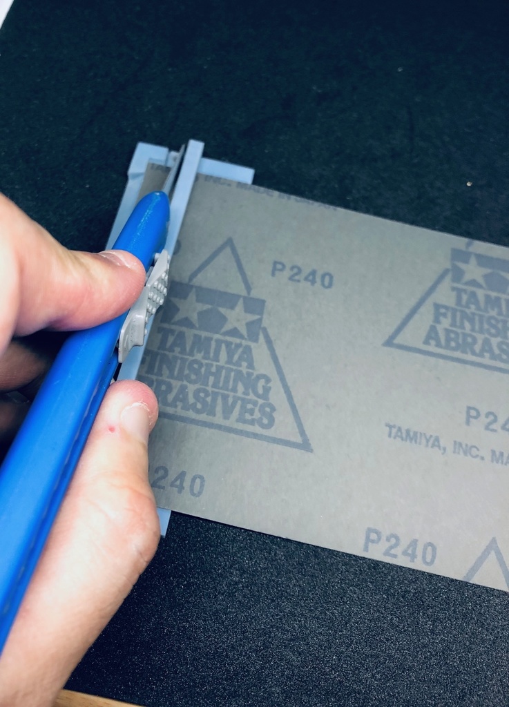 紙ヤスリ切断治具