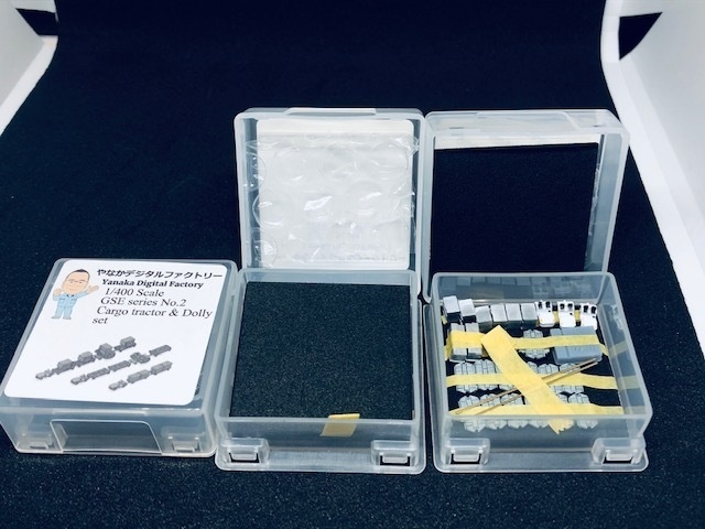 1/400 GSEシリーズ No.2 カーゴトラクター&ドーリーセット(塗装済み完成品)Cargo Tractor & Dolly Set(Painted finished product kit)