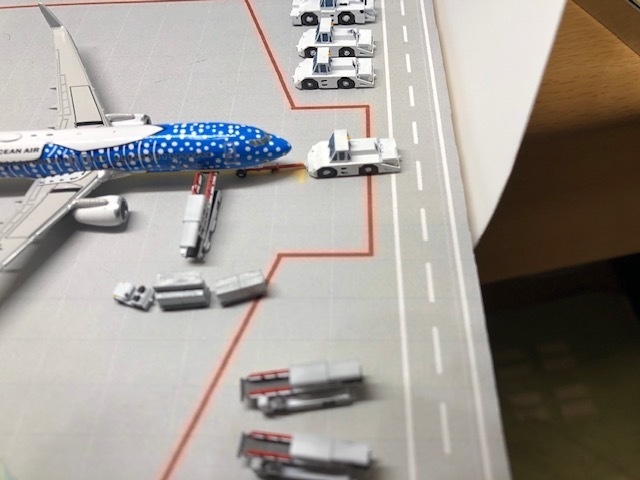 1/400 GSEシリーズ No.4 トーイングトラクターセット1 Ver.2(塗装済み完成品)Toring Tractor Set 1 Ver.2(Painted finished product kit)