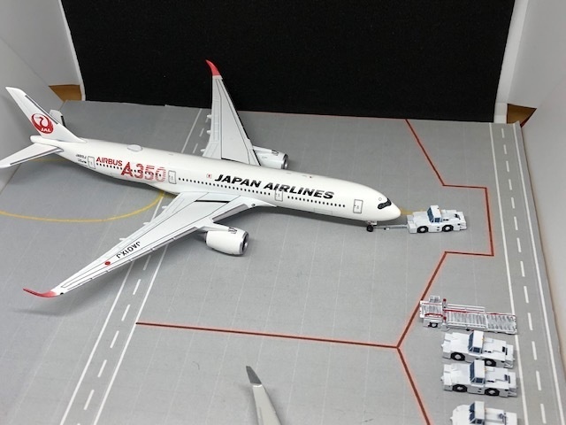 1/400 GSEシリーズ No.4 トーイングトラクターセット1 Ver.2(塗装済み完成品)Toring Tractor Set 1 Ver.2(Painted finished product kit)