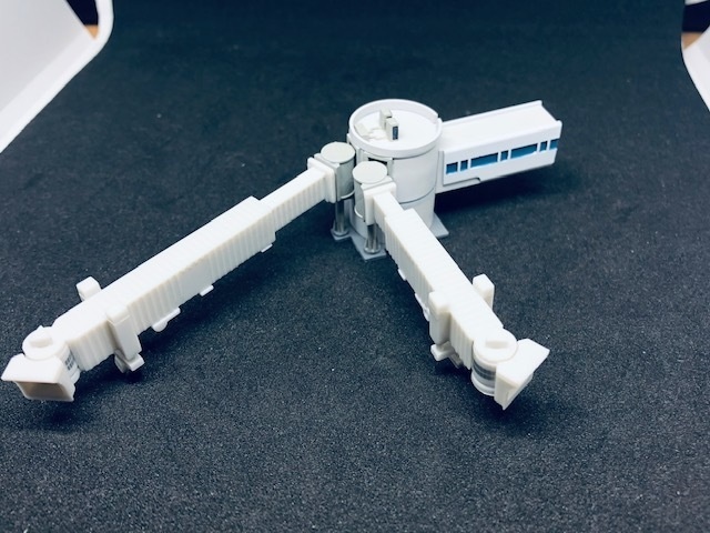 1/400 空港情景シリーズ1 羽田空港第1ターミナルPBB接続塔Ver.2(塗装済み完成品)(ジェミニジェット、JCWINGS対応版)