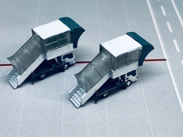 1/400 GSEシリーズ No.6 パッセンジャーステップ(小型機用)