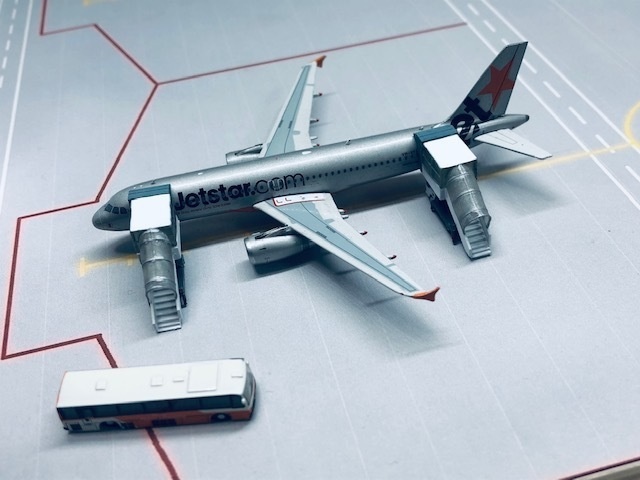 1/400 GSEシリーズ No.6 パッセンジャーステップ(小型機用)