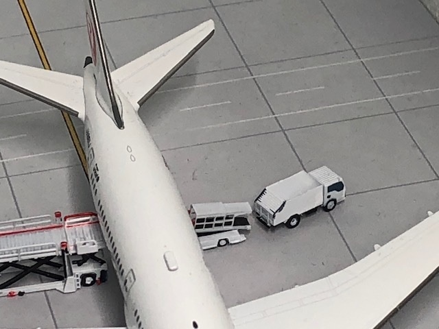 1/400 GSEシリーズ No.7 CTC車 電源車 給水車セット(塗装済み完成品)CTC truck Power Supply truck Water Supply truckSet (Painted finished product kit)